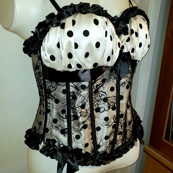 Plus Size White black polka dot ruffled corset 18 - Picture 2 of 8